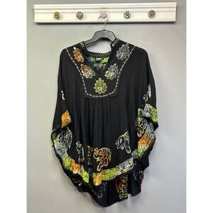 L.S.I. Poncho Top Womens One Size Black Elephant Batik Embroidery Boho Safari‎